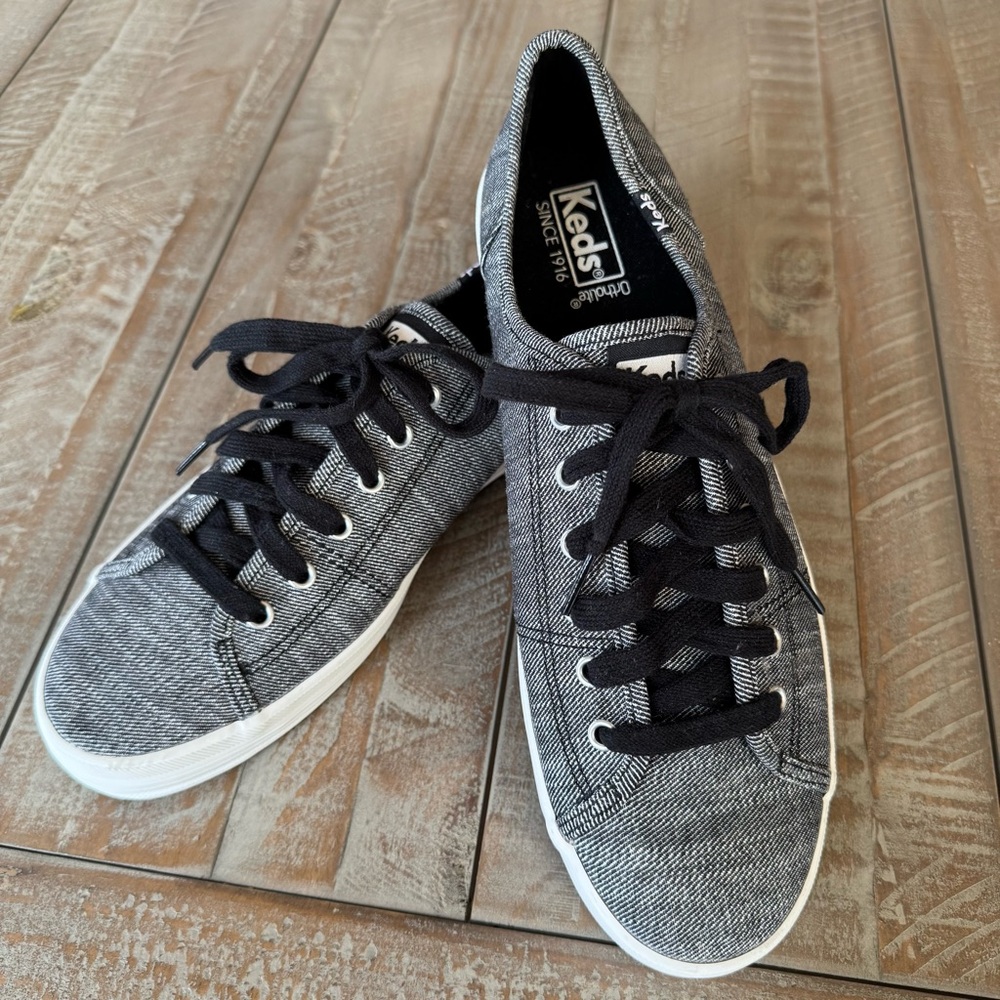 NWOT Keds Women’s Kickstart Sneakers in Black Denim Twill